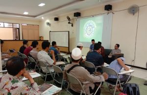 Bedah Buku Mawaqif: “Awas!! hati-hati Model Syirik Modern”.